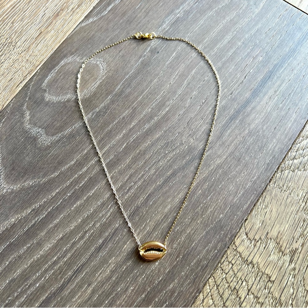 Gold Seashell Necklace